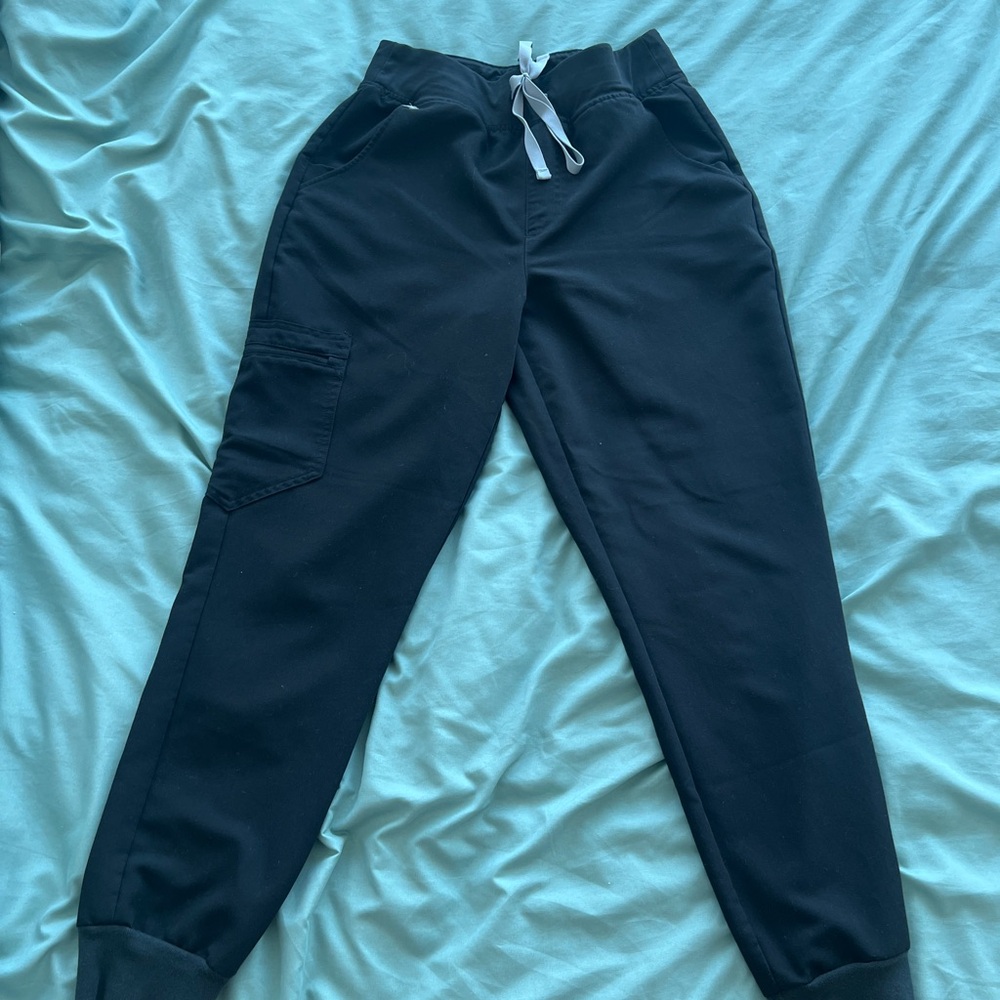 SOLD -Figs Black Zamora Scrub Pants